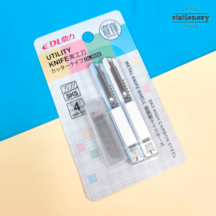 DL Mini Utility Knife Cutter With Extra Blades